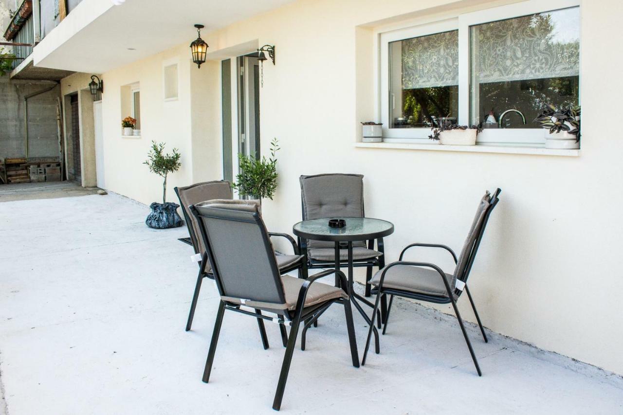Apartment Verica In Duce - 20 Meters From The Beach Dugi Rat Εξωτερικό φωτογραφία